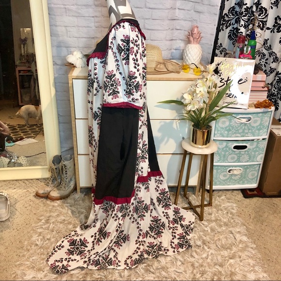 Vintage Dress - Picture 2 of 8